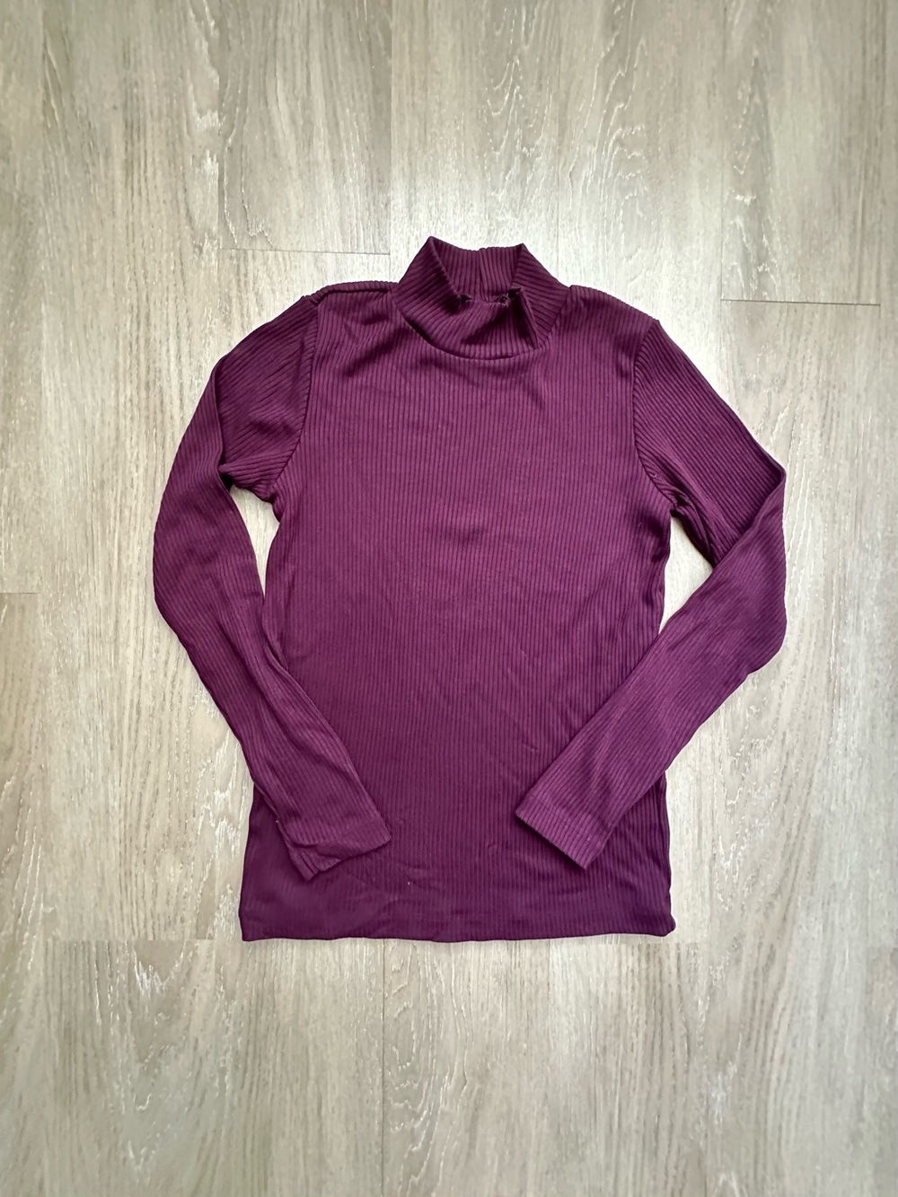 UNIQLO Plum Ribbed Mock Neck Long Sleeve Top M